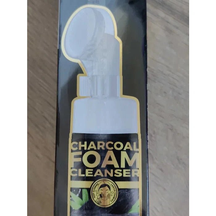 Veido valymo putos Fruit of the Wokali su aktyvia anglimi ir šepetėliu 150 ml. - veidui - Damų Kampelis